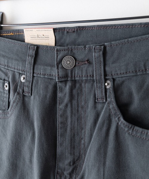 Levi's（リーバイス）の「【Levi’s/リーバイス】502カラーレギュラーテーパード（スラックス・メンズ・グレー/ライトブラウン/チャコールグレー・28inch/30inch/32inch/34inch/29inch/31inch/33inch）」の10枚目の写真