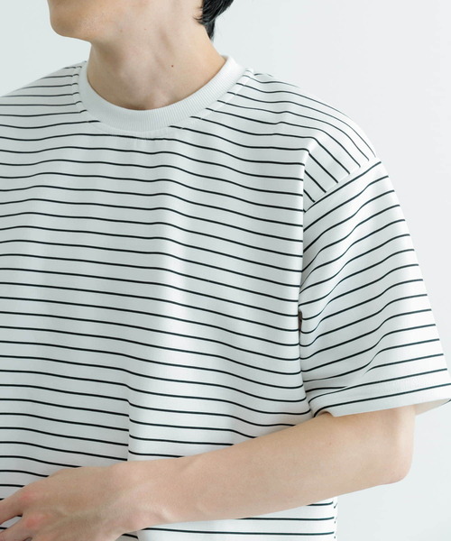 ITEMS URBANRESEARCH(アイテムズ アーバンリサーチ)の「ダンボールボーダー ショートスリーブ カットソー(Tシャツ/カットソー・メンズ・ネイビー/ブルー/ブラック・MEDIUM/LARGE)」の21枚目の写真