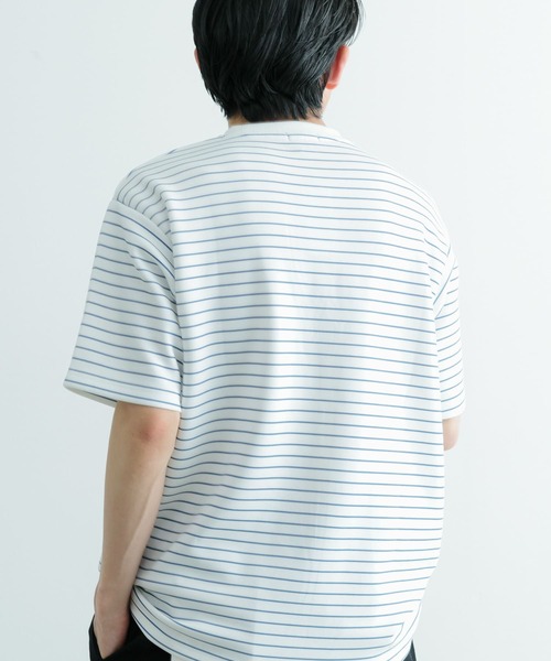 ITEMS URBANRESEARCH(アイテムズ アーバンリサーチ)の「ダンボールボーダー ショートスリーブ カットソー(Tシャツ/カットソー・メンズ・ネイビー/ブルー/ブラック・MEDIUM/LARGE)」の14枚目の写真