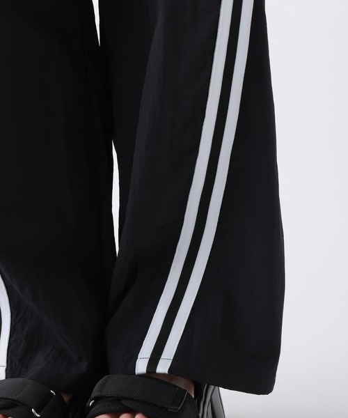 repipi armario（レピピ アルマリオ）の「サイドラインイージパンツ（その他パンツ・キッズ・ホワイト/サックスブルー/ブラック・SMALL/LARGE/MEDIUM）」の20枚目の写真