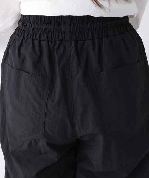 repipi armario（レピピ アルマリオ）の「サイドラインイージパンツ（その他パンツ・キッズ・ホワイト/サックスブルー/ブラック・SMALL/LARGE/MEDIUM）」の21枚目の写真