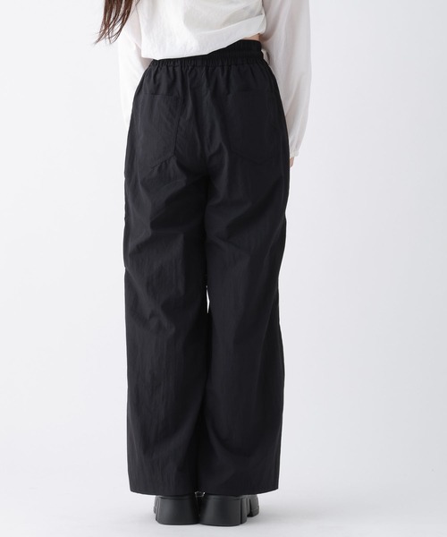 repipi armario（レピピ アルマリオ）の「サイドラインイージパンツ（その他パンツ・キッズ・ホワイト/サックスブルー/ブラック・SMALL/LARGE/MEDIUM）」の17枚目の写真