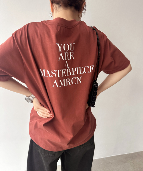 AMERICANA(アメリカーナ)の「【AMERICANA/アメリカーナ】MASTERPIECE back Tsh(Tシャツ/カットソー・レディース・ボルドー/アイボリー・FREE)」の2枚目の写真