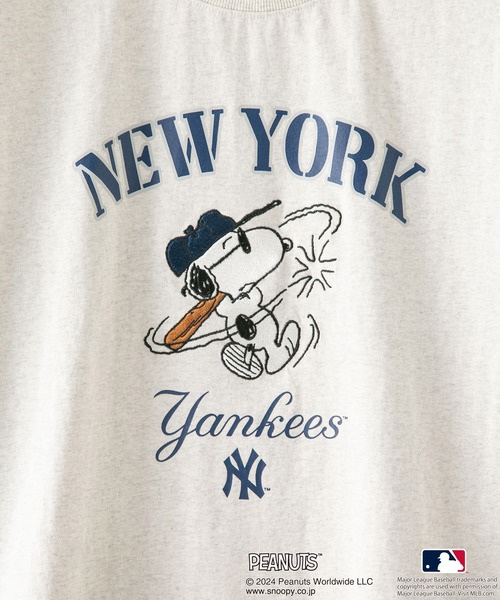 PEANUTS(ピーナッツ)の「【MLB ×PEANUTS】オリジナルデザインTシャツ ヤンキース ドジャース パドレス ドロップショルダー ビッグシルエット ユニセックス(Tシャツ/カットソー・メンズ・ベージュ系その他3/ホワイト系その他2/グレー系その他3/ブルー系その他2/ベージュ系その他/ホワイト系その他・MEDIUM/LARGE/X-LARGE)」の11枚目の写真