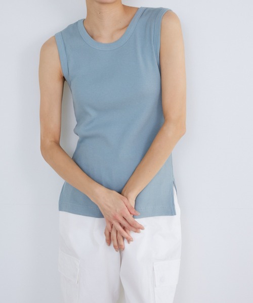 YVON（イヴォン）の「コットンリブタンクトップ（Tシャツ/カットソー・レディース・オフホワイト/ベージュ/ブラック/カーキ・9号）」の11枚目の写真