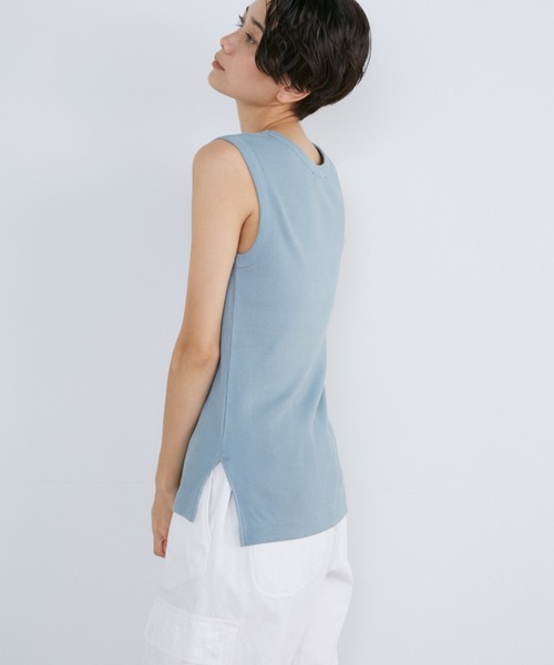 YVON（イヴォン）の「コットンリブタンクトップ（Tシャツ/カットソー・レディース・オフホワイト/ベージュ/ブラック/カーキ・9号）」の12枚目の写真