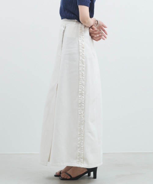 paravion（パラビオン）の「サイドフリルデニムスカート（デニムスカート・レディース・ホワイト/ネイビー・FREE）」の9枚目の写真