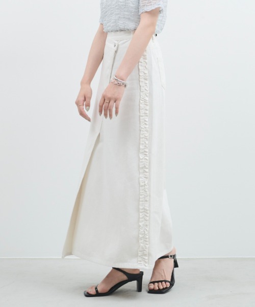 paravion（パラビオン）の「サイドフリルデニムスカート（デニムスカート・レディース・ホワイト/ネイビー・FREE）」の15枚目の写真