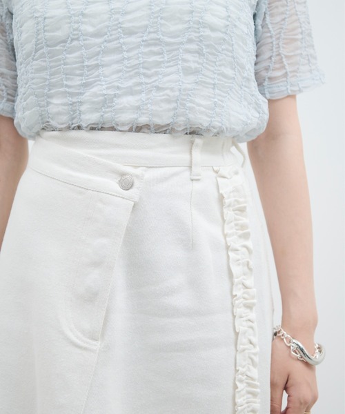 paravion（パラビオン）の「サイドフリルデニムスカート（デニムスカート・レディース・ホワイト/ネイビー・FREE）」の4枚目の写真