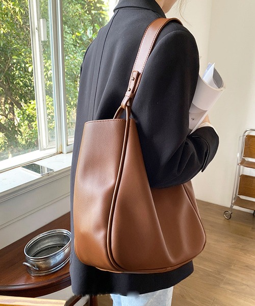 Teem Store（チームストア）の「ポーチ付き 合成皮革 ショルダーバッグ A4 オフィストートバッグ 通勤 通学（ショルダーバッグ・レディース・ブラック/ホワイト/ブラウン・F）」の11枚目の写真