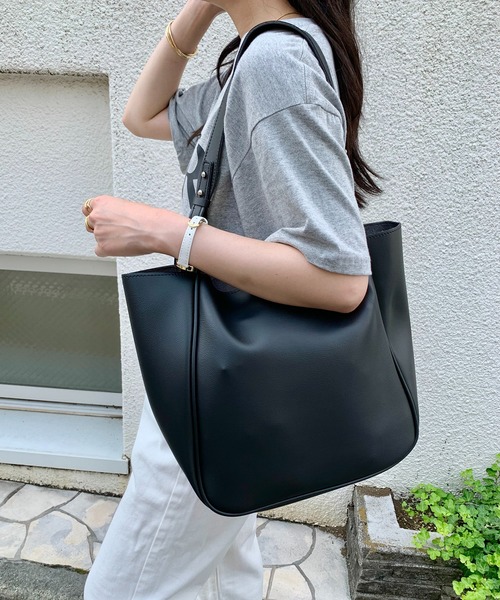 Teem Store（チームストア）の「ポーチ付き 合成皮革 ショルダーバッグ A4 オフィストートバッグ 通勤 通学（ショルダーバッグ・レディース・ブラック/ホワイト/ブラウン・F）」の13枚目の写真