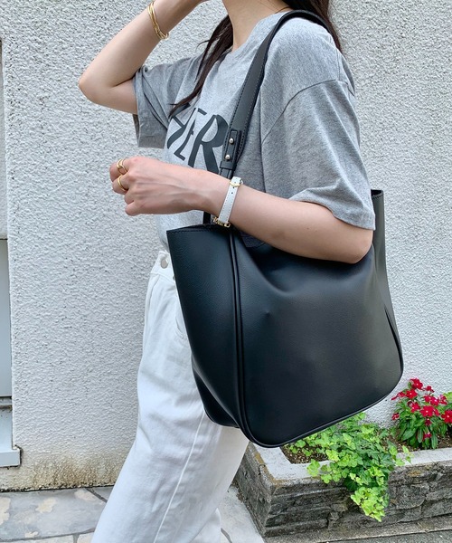 Teem Store（チームストア）の「ポーチ付き 合成皮革 ショルダーバッグ A4 オフィストートバッグ 通勤 通学（ショルダーバッグ・レディース・ブラック/ホワイト/ブラウン・F）」の17枚目の写真