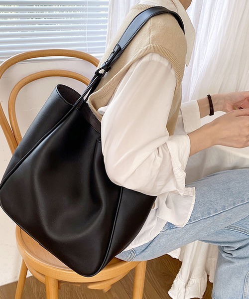 Teem Store（チームストア）の「ポーチ付き 合成皮革 ショルダーバッグ A4 オフィストートバッグ 通勤 通学（ショルダーバッグ・レディース・ブラック/ホワイト/ブラウン・F）」の5枚目の写真