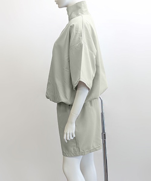 Riff（リフ）の「[2点セット] ハーフジップトップス+ショートパンツ セットアップ（セットアップ・レディース・グレー/ネイビー/カーキ/ベージュ・FREE）」の20枚目の写真