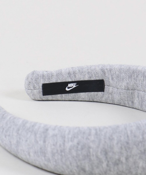 NIKE（ナイキ）の「【NIKE / ナイキ】ロゴ クラブフリースカチューシャ（カチューシャ・メンズ・ブラック/グレー/ピンク・ONESIZE）」の7枚目の写真