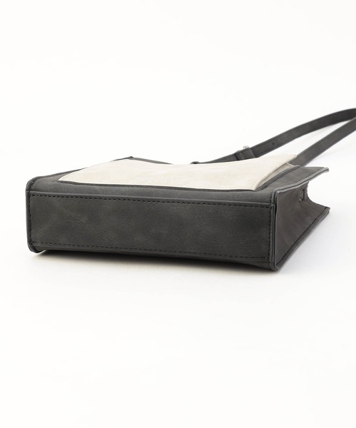 NICOLE CLUB FOR MEN（ニコルクラブフォーメン）の「スクエアミニショルダーバッグ（ショルダーバッグ・メンズ・グレー系/ブラック/ブラック×グレー・FREE）」の6枚目の写真