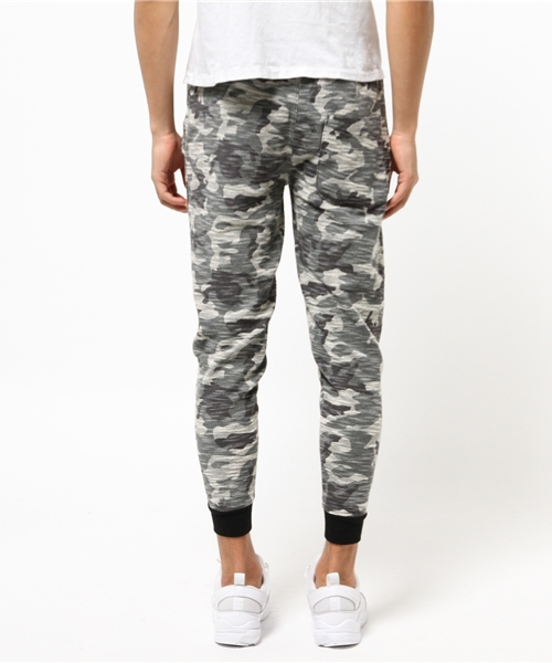 VENCEEXCHANGE（ヴァンスエクスチェンジ）の「裏スラブカモフラスウェットパンツ   （その他パンツ・メンズ・グレー/ネイビー・LARGE/MEDIUM）」の4枚目の写真