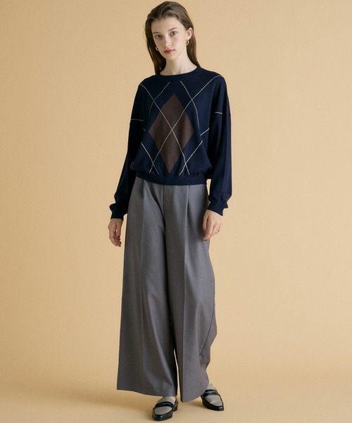 INED CLARO（イネドクラロ）の「クロップドクルーネックニット（ニット/セーター・レディース・エメラルドブルー/ブラウン/ネイビー/パープル・フリー）」の6枚目の写真