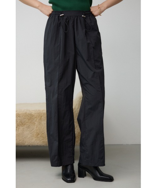 AZUL by moussy(アズールバイマウジー)の「ナイロンイージーパンツ(スラックス・レディース・アイボリー/ブラック/ライトイエロー・FREE)」の15枚目の写真