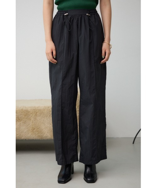 AZUL by moussy(アズールバイマウジー)の「ナイロンイージーパンツ(スラックス・レディース・アイボリー/ブラック/ライトイエロー・FREE)」の18枚目の写真