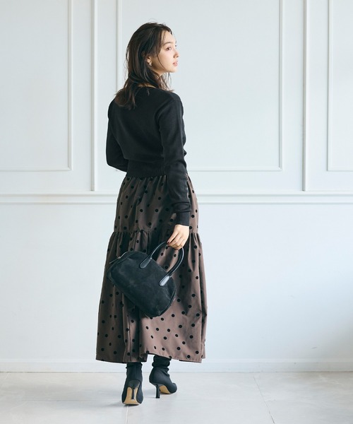 coca(coca)(コカ)の「スクエアネック ハイゲージニットカーディガン(カーディガン/ボレロ・レディース・ブラック/チャコール/アイボリー/ブラウン・M/L/S)」の17枚目の写真