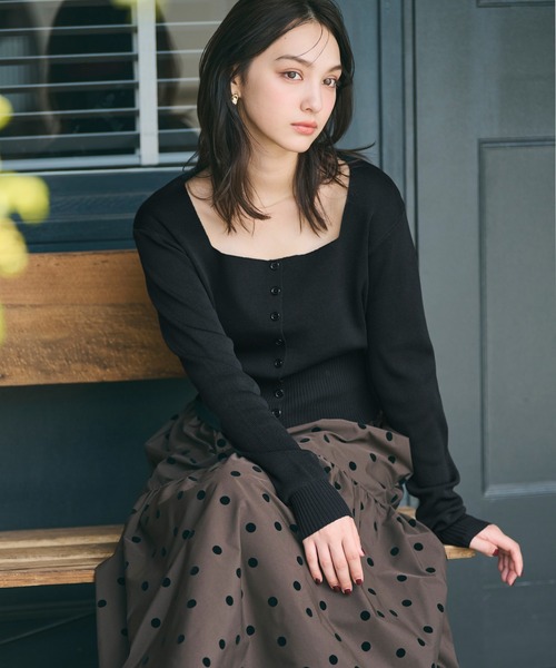 coca(coca)(コカ)の「スクエアネック ハイゲージニットカーディガン(カーディガン/ボレロ・レディース・ブラック/チャコール/アイボリー/ブラウン・M/L/S)」の18枚目の写真