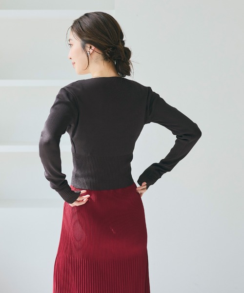 coca(coca)(コカ)の「スクエアネック ハイゲージニットカーディガン(カーディガン/ボレロ・レディース・ブラック/チャコール/アイボリー/ブラウン・M/L/S)」の10枚目の写真