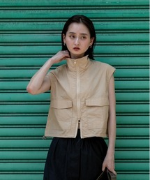 ad thie（アドティエ）の「スタンドカラー ナイロンショートベスト（ベスト）」