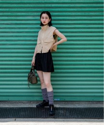 ad thie（アドティエ）の「スタンドカラー ナイロンショートベスト（ベスト）」