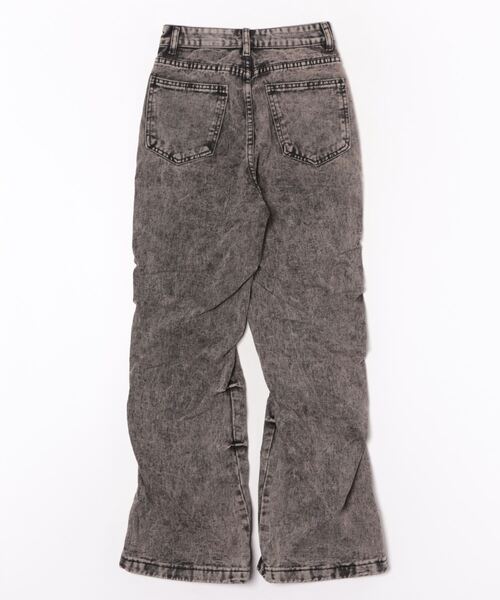 i-dare（アイディア）の「【i-dare】サイド ピンタック デニム ワイド パンツ（デニムパンツ・レディース・グレー・SMALL/MEDIUM/LARGE）」の2枚目の写真