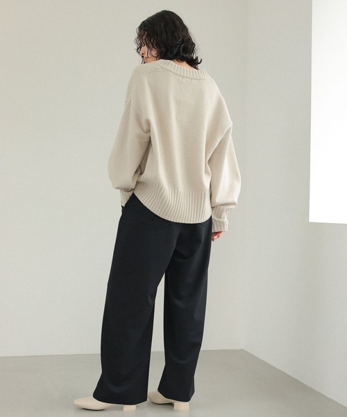 LEPSIM(レプシィム)の「5ゲージアンゴラMIXーVネック 130134(ニット/セーター・レディース・ライトピンク/オフホワイト/杢グレー/ダークブラウン/ライトパープル・FREE)」の19枚目の写真