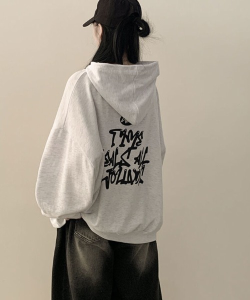 VIVID LADY(ビビッドレディー)の「長袖 ロゴパーカー オーバーサイズ レディース 可愛い(パーカー・レディース・グレー/オフホワイト/ブラック・FREE)」の20枚目の写真