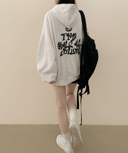VIVID LADY(ビビッドレディー)の「長袖 ロゴパーカー オーバーサイズ レディース 可愛い(パーカー・レディース・グレー/オフホワイト/ブラック・FREE)」の12枚目の写真