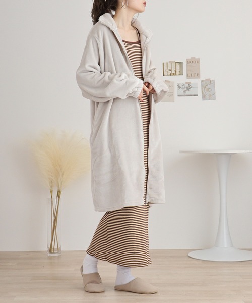 FUNALIVE（ファンアライブ）の「ニューマイヤー指穴付きジップアップローブ（ガウン/バスローブ・レディース・モカ/ネイビー/ピンク/アイボリー/チャコールグレー・FREE）」の2枚目の写真