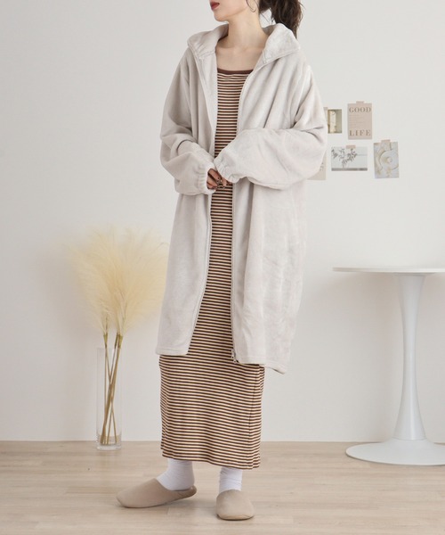 FUNALIVE（ファンアライブ）の「ニューマイヤー指穴付きジップアップローブ（ガウン/バスローブ・レディース・モカ/ネイビー/ピンク/アイボリー/チャコールグレー・FREE）」の12枚目の写真