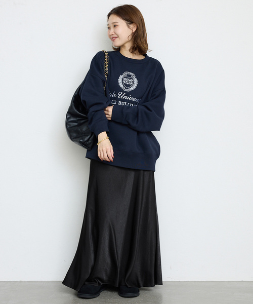 SLOBE IENA（スローブイエナ）の「グロッシーサテンフレアスカート（スカート・レディース・ベージュ/ブラック/チャコールグレー・FREE）」の4枚目の写真