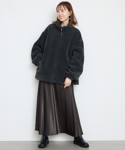 SLOBE IENA（スローブイエナ）の「グロッシーサテンフレアスカート（スカート・レディース・ベージュ/ブラック/チャコールグレー・FREE）」の12枚目の写真