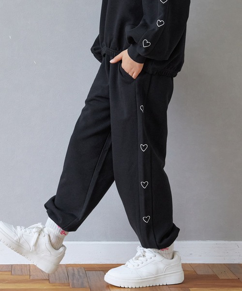 coca（coca）（コカ）の「キッズ　サイドハート刺繍 スウェットジョガーパンツ（スウェットパンツ・キッズ・ピンク/ブラック/ラベンダー・120/150/130/140）」の10枚目の写真