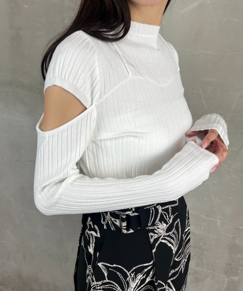 tolene(トレネ)の「袖開きデザインフェイクレイヤード見えテレコリブニット(ニット/セーター・レディース・ブラック/ホワイト・FREE)」の13枚目の写真