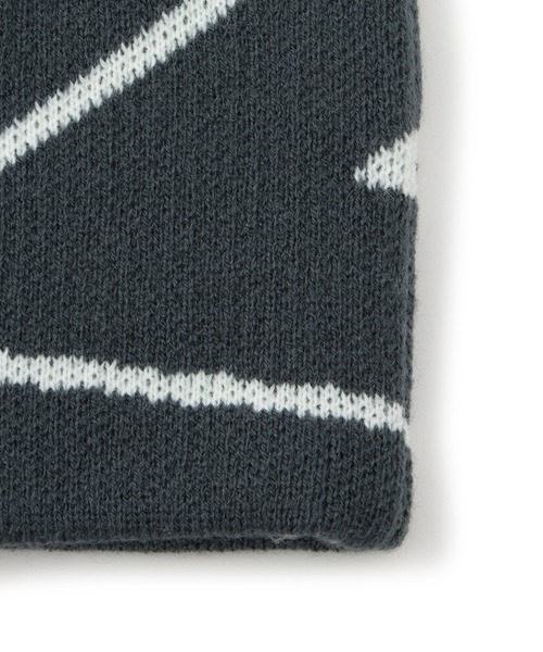 UMBRO(アンブロ)の「【UMBRO x M】LOGO BEANIE KNIT CAP(ニットキャップ/ビーニー・レディース・チャコールグレー・FREE)」の11枚目の写真