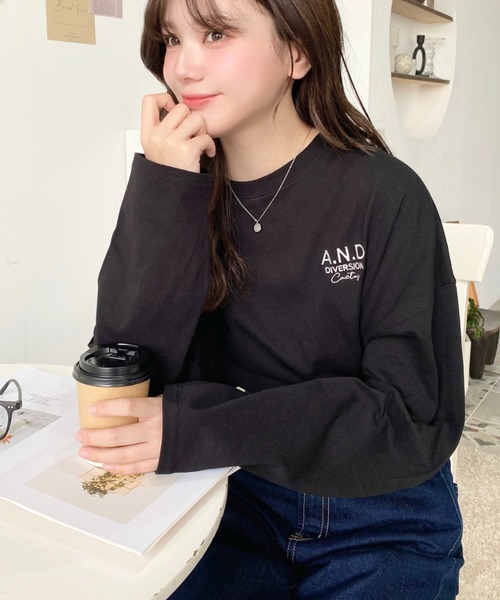 moment+（モーメントプラス）の「ロゴ刺繍ロンT（Tシャツ/カットソー 