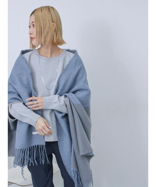 Samansa Mos2 blue（サマンサモスモスブルー）の「ポンチョストール（ストール/ショール・レディース・ベージュ/ブルー/チャコールグレー・F）」の3枚目の写真