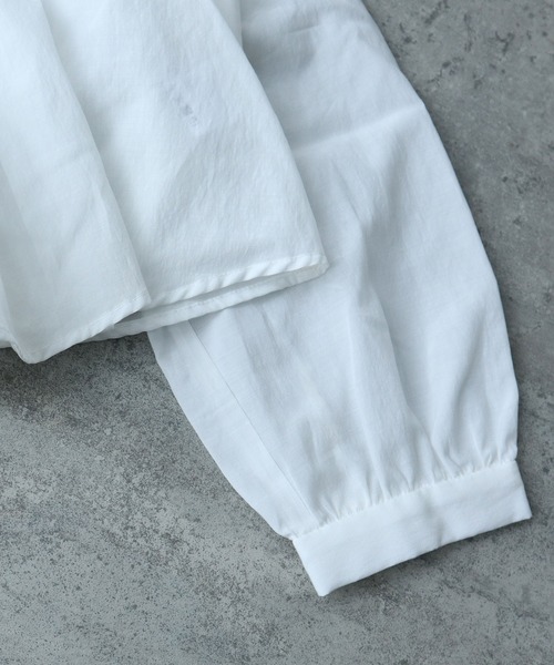 bulle de savon（ビュルデサボン）の「キュプラ/コットンローン ナチュラルトリプルワッシャー pin tuck ブラウス（シャツ/ブラウス・レディース・ホワイト・FREE）」の6枚目の写真