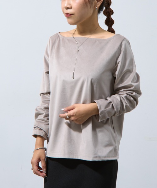 COLONY 2139（コロニートゥーワンスリーナイン）の「ベロアボートネック長袖トップス（Tシャツ/カットソー・レディース・ブラック/グレイッシュベージュ/オフホワイト/チャコールグレー/ブラウン・FREE）」の13枚目の写真