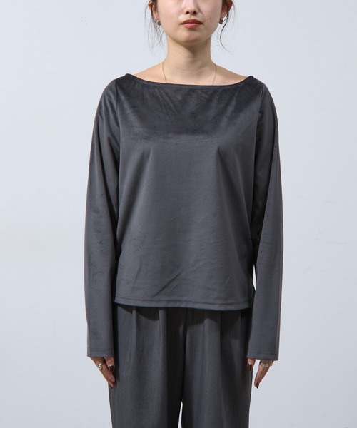 COLONY 2139（コロニートゥーワンスリーナイン）の「ベロアボートネック長袖トップス（Tシャツ/カットソー・レディース・ブラック/グレイッシュベージュ/オフホワイト/チャコールグレー/ブラウン・FREE）」の20枚目の写真