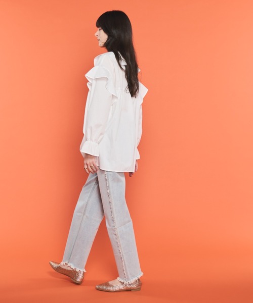 Shelly island(シェリーアイランド)の「ビックカラーフリルブラウス(シャツ/ブラウス・レディース・ホワイト/ブラック・FREE)」の17枚目の写真