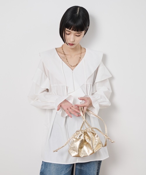 Shelly island(シェリーアイランド)の「ビックカラーフリルブラウス(シャツ/ブラウス・レディース・ホワイト/ブラック・FREE)」の4枚目の写真