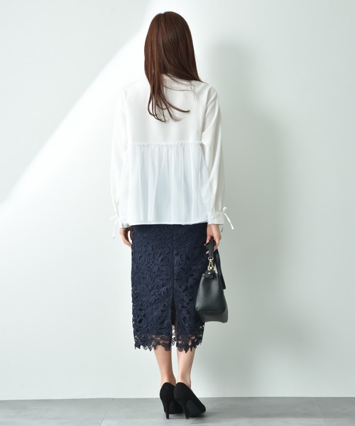 INTERPLANET（インタープラネット）の「バンドカラーパール釦袖口リボンチュール重ねブラウス（シャツ/ブラウス・レディース・オフホワイト/ブラック/サックスブルー・FREE）」の17枚目の写真