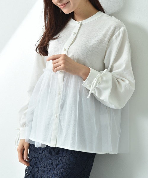 INTERPLANET（インタープラネット）の「バンドカラーパール釦袖口リボンチュール重ねブラウス（シャツ/ブラウス・レディース・オフホワイト/ブラック/サックスブルー・FREE）」の15枚目の写真