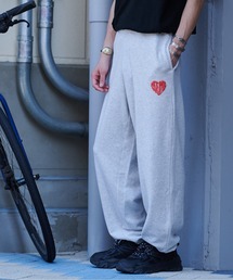 MODISH GAZE（モディシュガゼ）の「【MODISH GAZE】ハートロゴ裏毛スウェットパンツ（スウェットパンツ）」